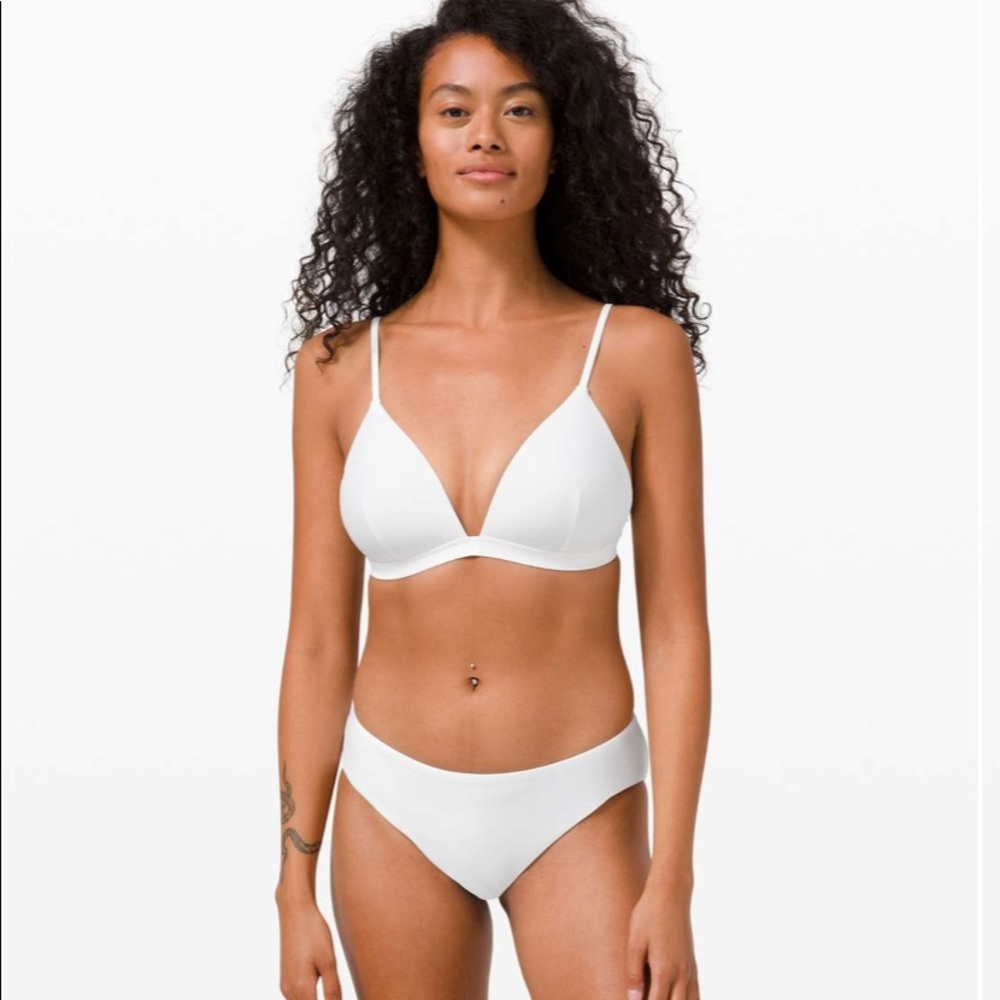 Lululemon Waterside Swim Top *D Cup Size 6